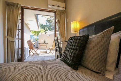 Waikiki Beach Bed And Breakfast Hopeland Exterior photo